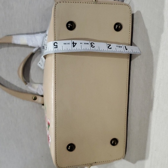 Anuschka leather handpainted cherry blossom butterfly  NWT cream handbag - Picture 5 of 11